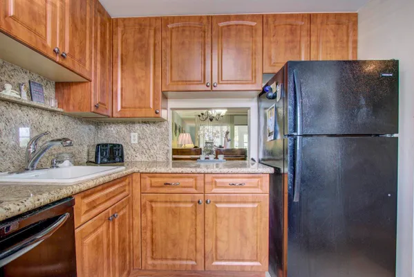 Property Slideshow image 2 of 19 | 7797 golf circle dr 103, Margate, FL, 33063