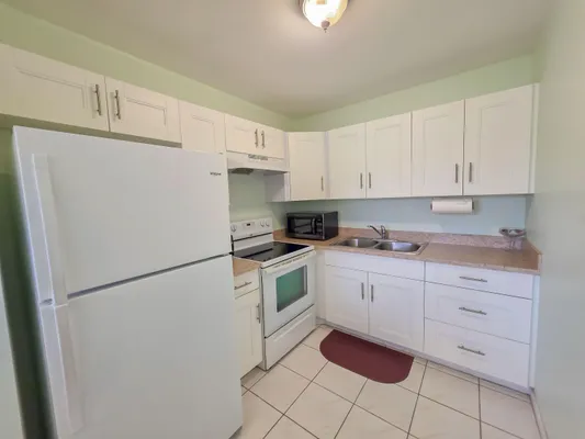 Property Slideshow image 3 of 22 | 291 norwich m m, West Palm Beach, FL, 33417