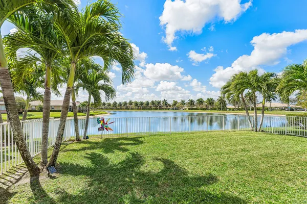 Property Slideshow image 2 of 31 | 2277 egret cove dr, West Palm Beach, FL, 33411
