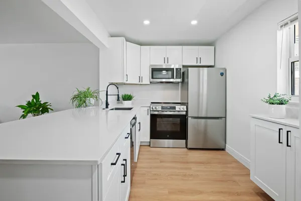 Property Slideshow image 2 of 31 | 230 ne 26th ave 2160, Boynton Beach, FL, 33435