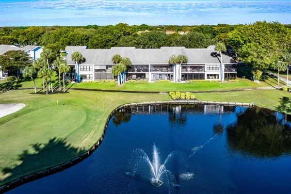 Property Slideshow image 2 of 51 | 5020 golfview ct 1415, Delray Beach, FL, 33484