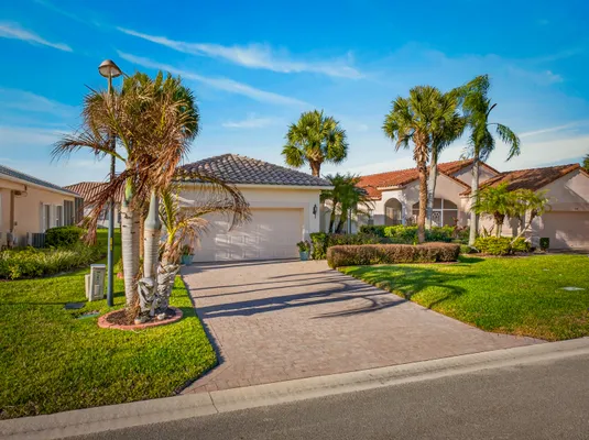 Property Slideshow image 2 of 43 | 320 nw treeline trce, Port St. Lucie, FL, 34986