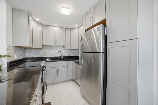 Property Slideshow image 3 of 47 | 51 markham c c, Deerfield Beach, FL, 33442