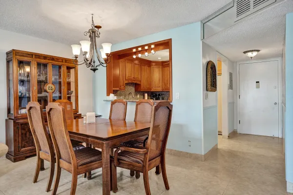 Property Slideshow image 3 of 37 | 4770 nw 21st st 306, Lauderhill, FL, 33313