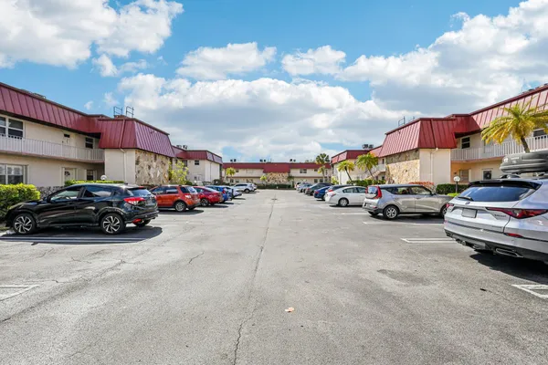 Property Slideshow image 2 of 33 | 12022 w greenway dr 103, Royal Palm Beach, FL, 33411