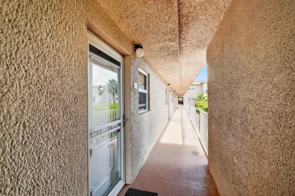 Property Slideshow image 3 of 56 | 2615 ne 1st ct 312, Boynton Beach, FL, 33435