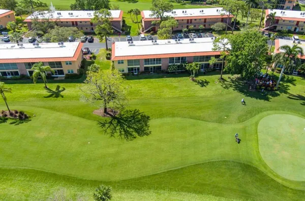 Property Slideshow image 3 of 20 | 1943 sw palm city rd i, Stuart, FL, 34994