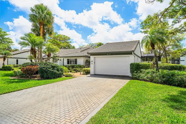 Property Slideshow image 2 of 83 | 86 cambridge ln, Boynton Beach, FL, 33436
