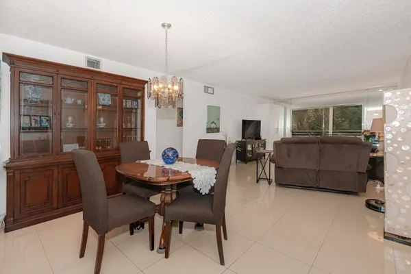 Property Slideshow image 3 of 35 | 2102 lucaya bnd j3, Coconut Creek, FL, 33066