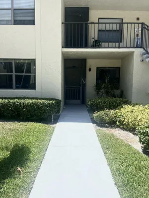Property Slideshow image 2 of 22 | 3529 englewood dr 313, Lake Worth, FL, 33467