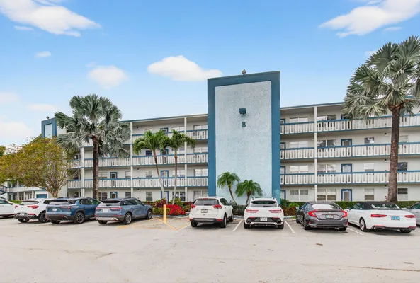 Property Slideshow image 2 of 49 | 3032 lincoln b b, Boca Raton, FL, 33434