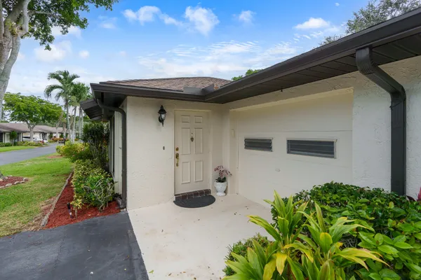 Property Slideshow image 2 of 48 | 4754 storkwood ter a, Boynton Beach, FL, 33436