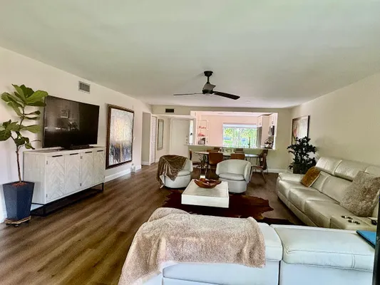 Property Slideshow image 2 of 25 | 11280 green lake dr 203, Boynton Beach, FL, 33437