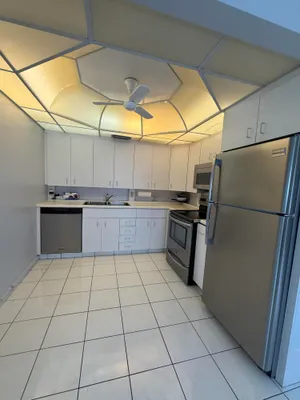 Property Slideshow image 2 of 10 | 4022 wolverton e, Boca Raton, FL, 33434