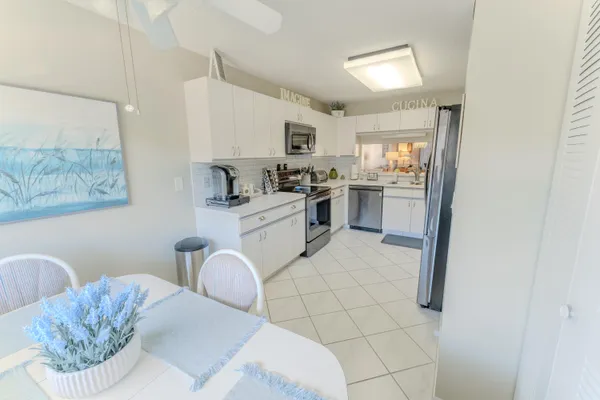 Property Slideshow image 2 of 31 | 4725 e lucerne lakes blvd blvd 203, Lake Worth, FL, 33467