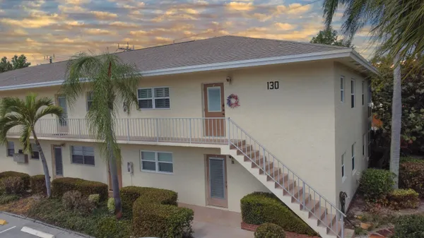 Property Slideshow image 2 of 35 | 2950 se ocean blvd 130-4, Stuart, FL, 34996