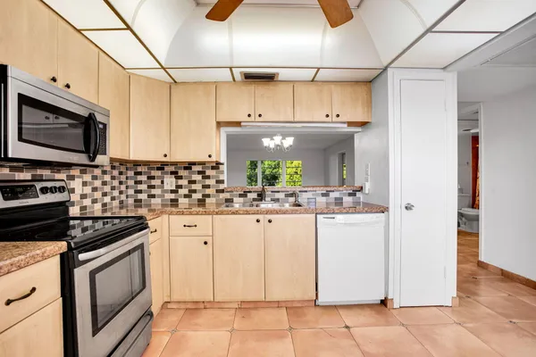 Property Slideshow image 2 of 23 | 3301 aruba way k4, Coconut Creek, FL, 33066