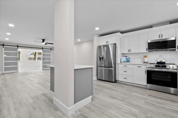 Property Slideshow image 2 of 35 | 460 franconia cir a, Lake Worth, FL, 33467