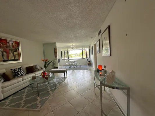 Property Slideshow image 3 of 22 | 15075 witney rd 211, Delray Beach, FL, 33484
