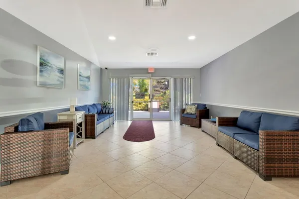 Property Slideshow image 2 of 8 | 7500 nw 1st st 208, Margate, FL, 33063