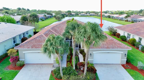 Property Slideshow image 2 of 30 | 10665 royal caribbean cir, Boynton Beach, FL, 33437