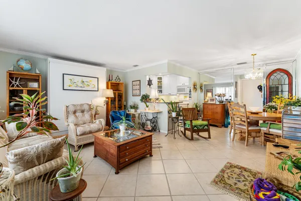 Property Slideshow image 3 of 18 | 170 e horizons e 303, Boynton Beach, FL, 33435