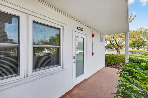 Property Slideshow image 3 of 59 | 1121 cambridge f f, Deerfield Beach, FL, 33442