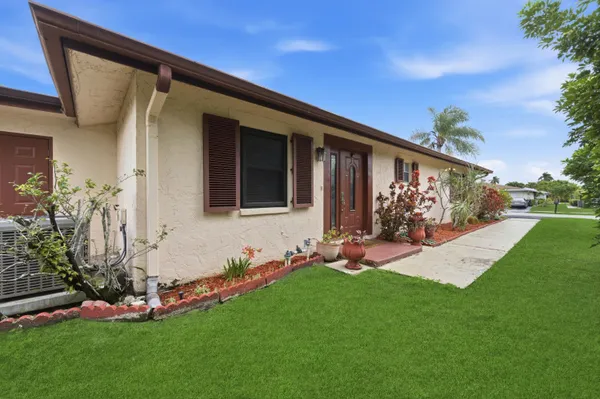 Property Slideshow image 2 of 22 | 3845 match rd, Lake Worth, FL, 33467