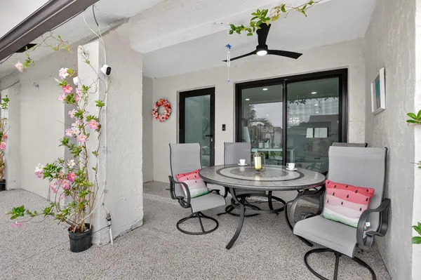 Property Slideshow image 2 of 40 | 1686 sw 19th ave, Deerfield Beach, FL, 33442