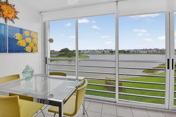 Property Slideshow image 3 of 78 | 3085 e exeter e 3085, Boca Raton, FL, 33434