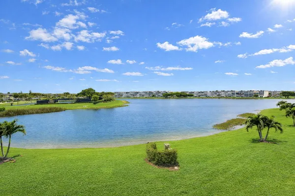 Property Slideshow image 2 of 78 | 3085 e exeter e 3085, Boca Raton, FL, 33434