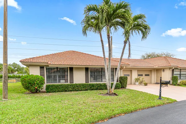 Property Slideshow image 2 of 28 | 4525 pandana tree rd a, Boynton Beach, FL, 33436