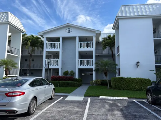 Property Slideshow image 2 of 24 | 11 colonial club dr 105, Boynton Beach, FL, 33435