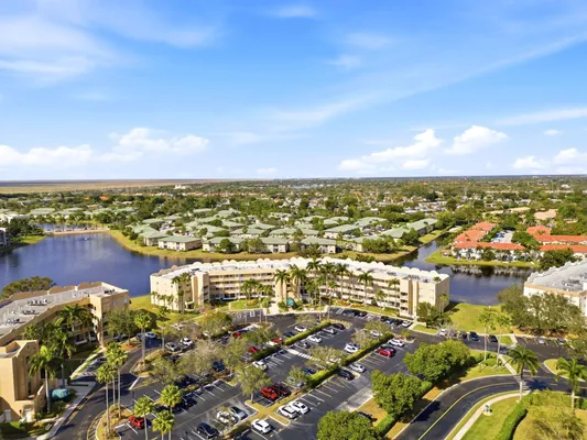 Property Slideshow image 3 of 33 | 7751 southampton ter 103, Tamarac, FL, 33321