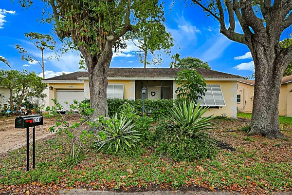Property Slideshow image 2 of 25 | 6374 summer sky ln, Greenacres, FL, 33463