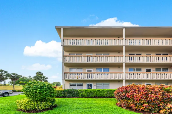 Property Slideshow image 2 of 21 | 2016 ventnor cres g, Deerfield Beach, FL, 33442