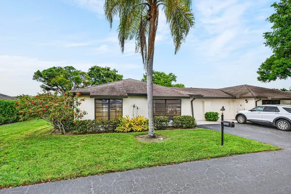 Property Slideshow image 3 of 30 | 4698 greentree ter, Boynton Beach, FL, 33436