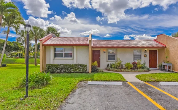 Property Slideshow image 2 of 33 | 342 lake evelyn dr, West Palm Beach, FL, 33411