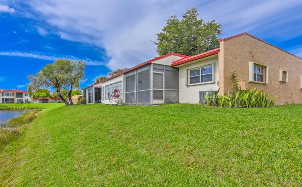 Property Slideshow image 3 of 33 | 342 lake evelyn dr, West Palm Beach, FL, 33411