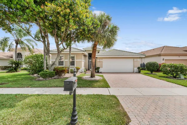 Property Slideshow image 2 of 55 | 8833 via tuscany dr, Boynton Beach, FL, 33472