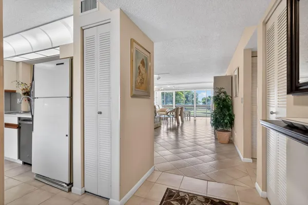 Property Slideshow image 2 of 36 | 5561 fairway park dr 203, Boynton Beach, FL, 33437
