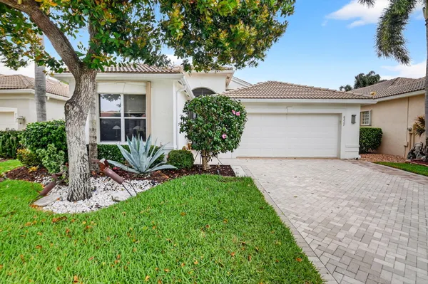 Property Slideshow image 2 of 52 | 8227 seahorse cove blvd, Lake Worth, FL, 33467