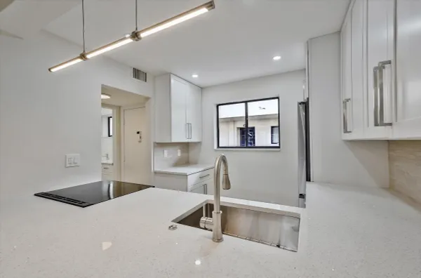 Property Slideshow image 2 of 26 | 5220 las verdes cir 321, Delray Beach, FL, 33484