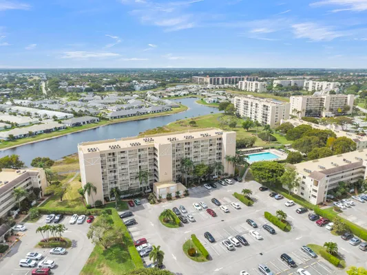 Property Slideshow image 2 of 5 | 7240 huntington ln, Delray Beach, FL, 33446