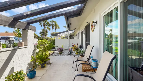 Property Slideshow image 2 of 29 | 5620 queen palm ct c, Delray Beach, FL, 33484