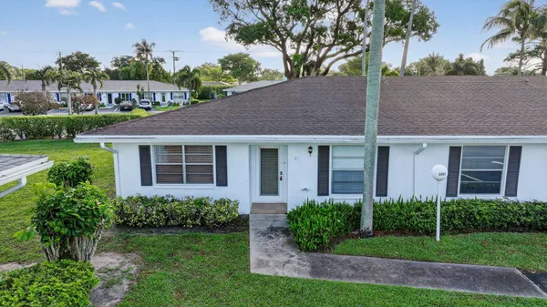 Property Slideshow image 2 of 54 | 5093 privet pl a, Delray Beach, FL, 33484