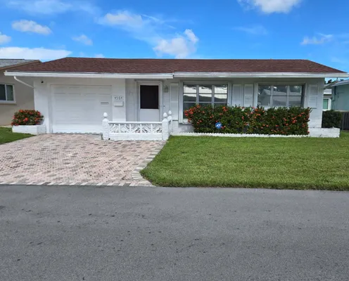 Property Slideshow image 2 of 28 | 4504 nw 43rd ter, Tamarac, FL, 33319