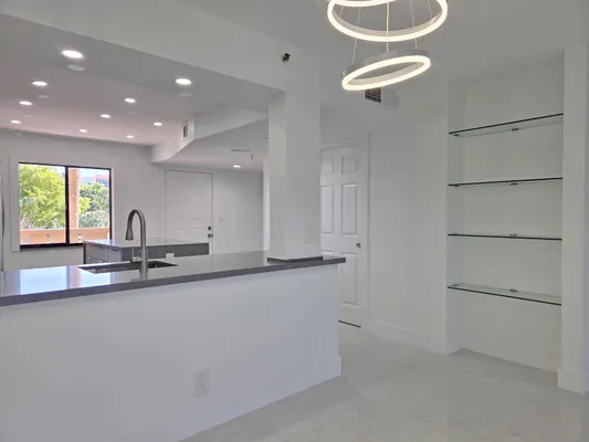 Property Slideshow image 3 of 23 | 14460 strathmore ln 307, Delray Beach, FL, 33446