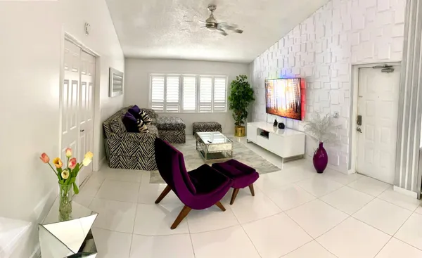 Property Slideshow image 3 of 14 | 13770 oneida dr b2, Delray Beach, FL, 33446
