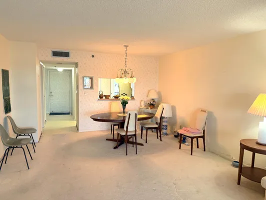 Property Slideshow image 2 of 10 | 7240 huntington ln 606, Delray Beach, FL, 33446